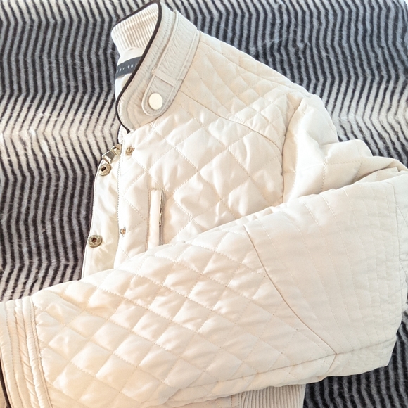 Cream & Gold Puffer Women Jacket Quilted Size M - Picture 6 of 7